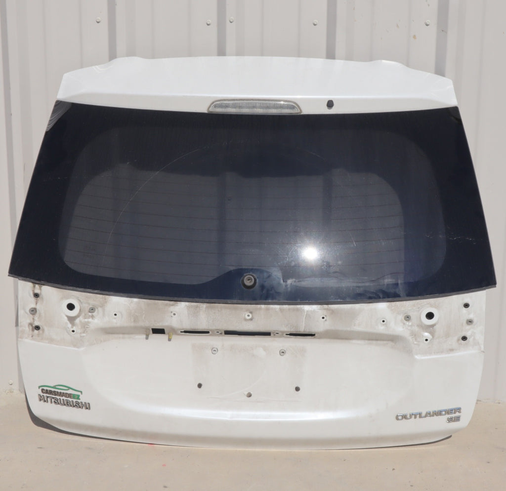 2016-2020 MITSUBISHI OUTLANDER REAR LIFTGATE TAILGATE HATCH W/ GLASS OEM