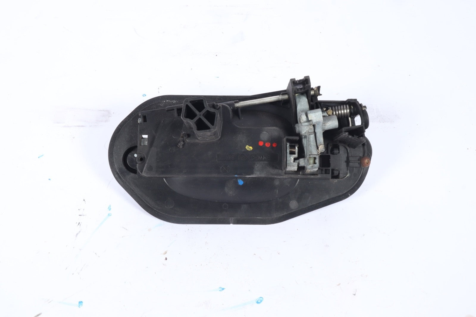 2004-2010 BMW X3 REAR RIGHT EXTERIOR DOOR HANDLE BRACET 3330984
