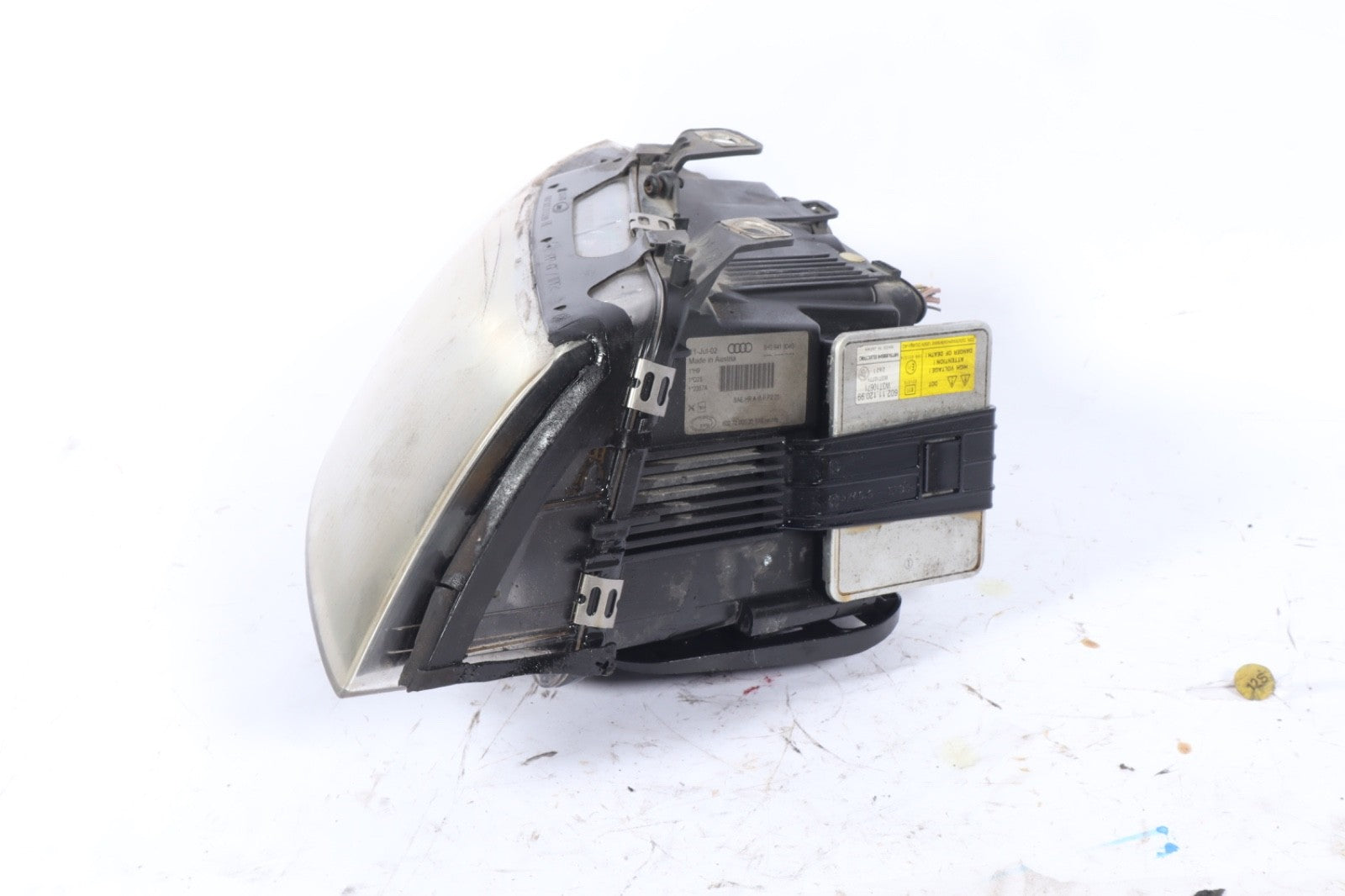2004-2006 AUDI S4 HEADLIGHT RIGHT PASSENGER  8H0941004G XENON OEM
