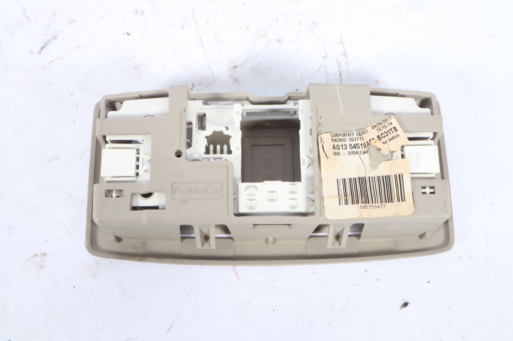 2010-2019 FORD TAURUS FRONT ROOF DOME LIGHT  OEM
