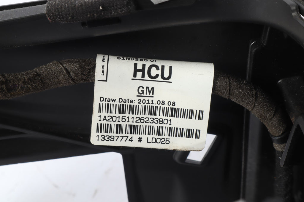 2016-2019 BUICK CASCADA FLOOR CENTER CONSOLE ASSY W CONTROLS AND ARMREST OEM
