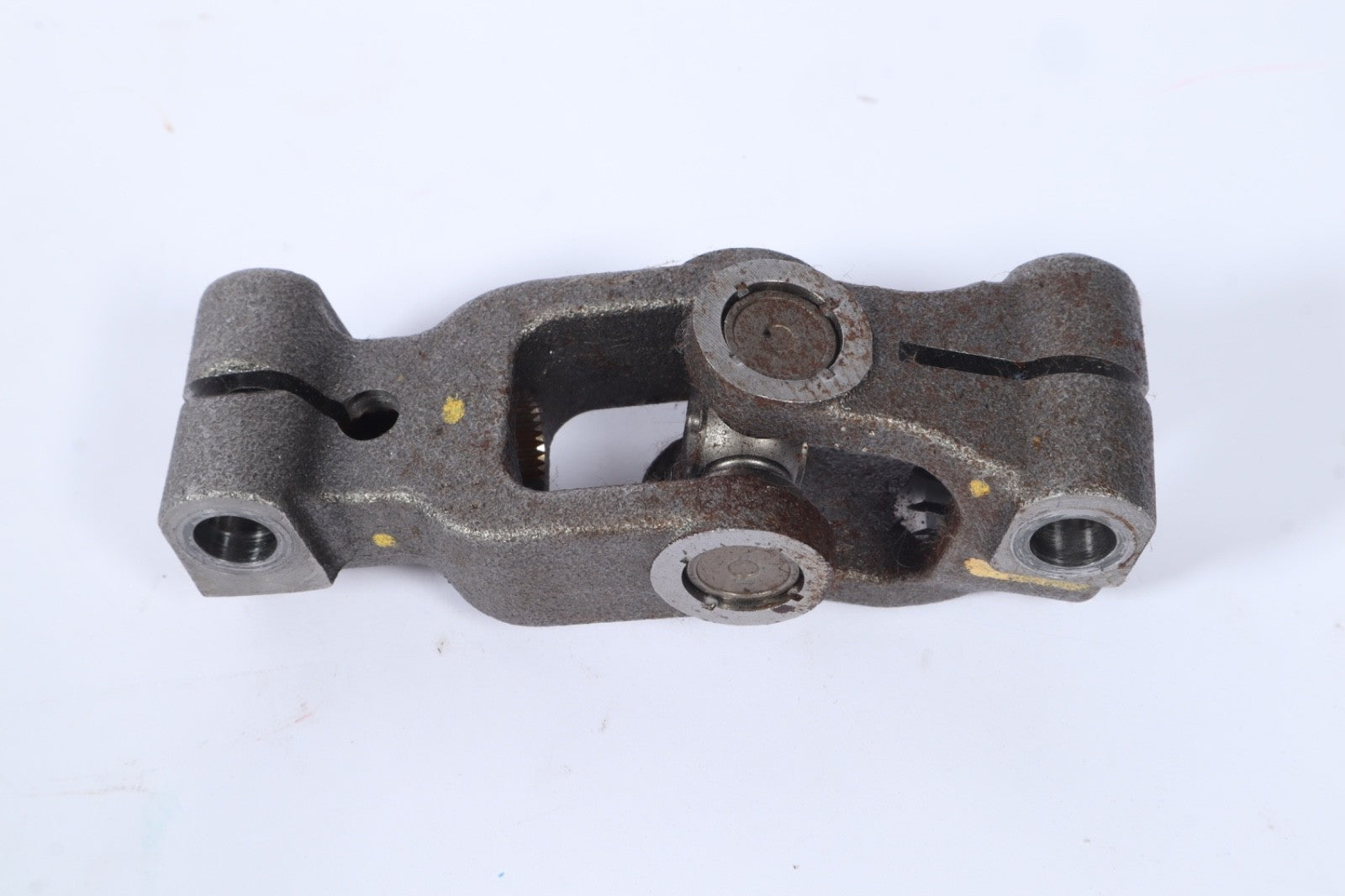 2012-2019 CHEVROLET SONIC STEERING SHAFT U JOINT  OEM