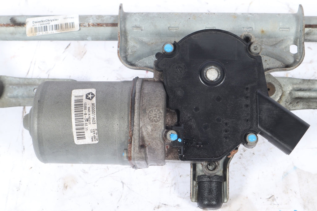 2008 - 2020 Dodge Caravan Front Wiper Linkage Transmission OEM 05113043AB