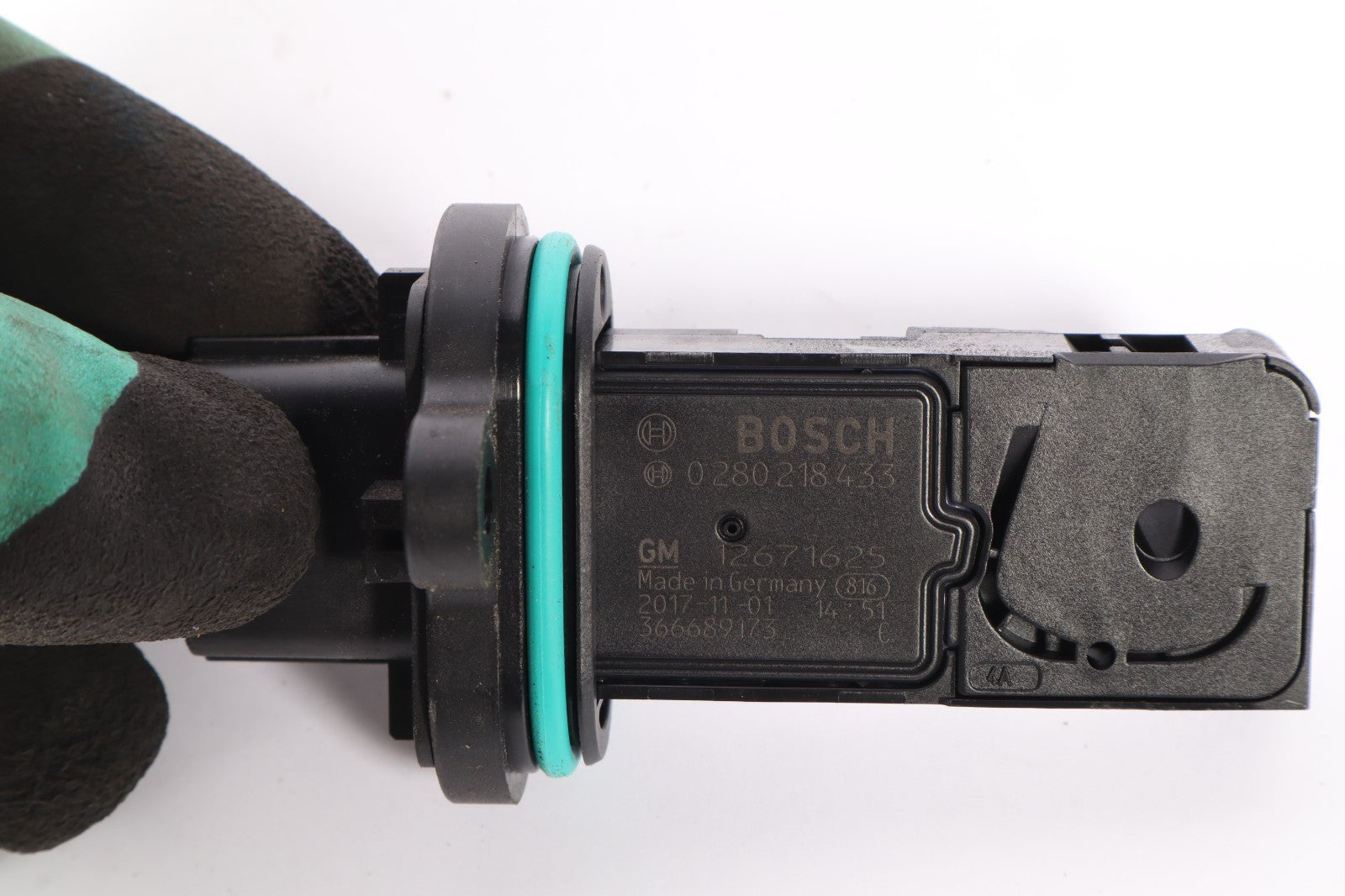 2016 - 2019 Buick Encore Cascada 2016 Chevrolet Cruze MAF Mass Air Flow Meter