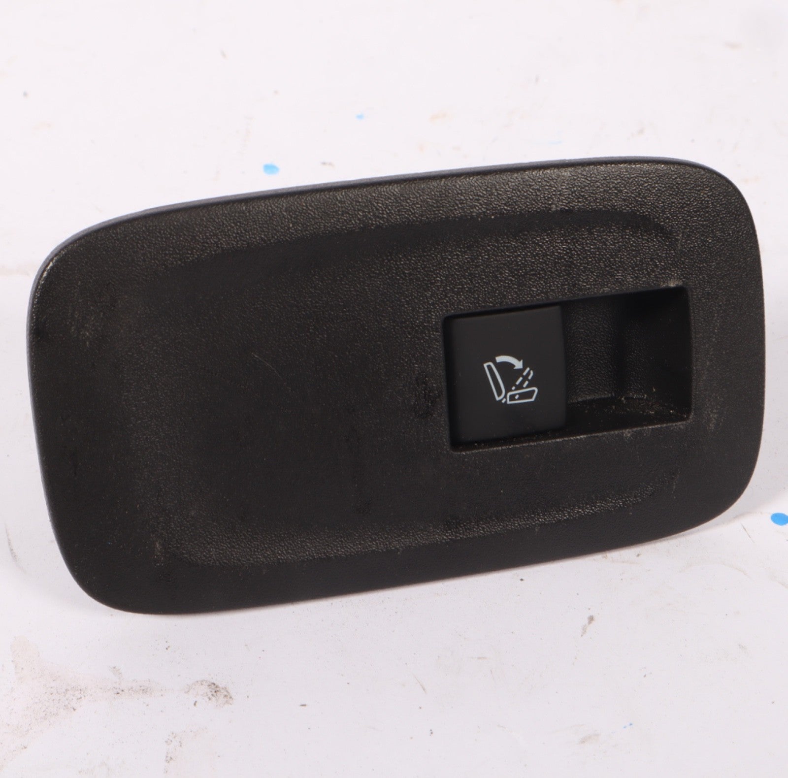 16-19 BUICK CASCADA SWITCH LEFT REAR RELEASE HANDLE BEZEL 13390286 13311236 OEM