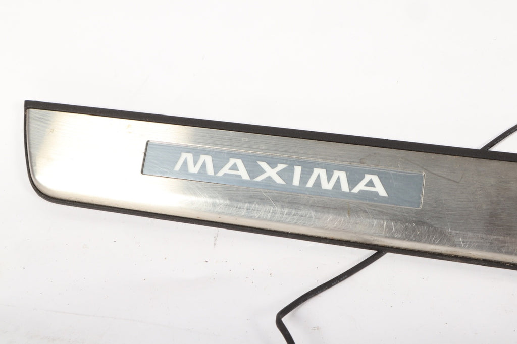 2016-2022 NISSAN MAXIMA FRONT RIGHT  ILLUMINATED KICK PLATE TRIM PIECE OEM