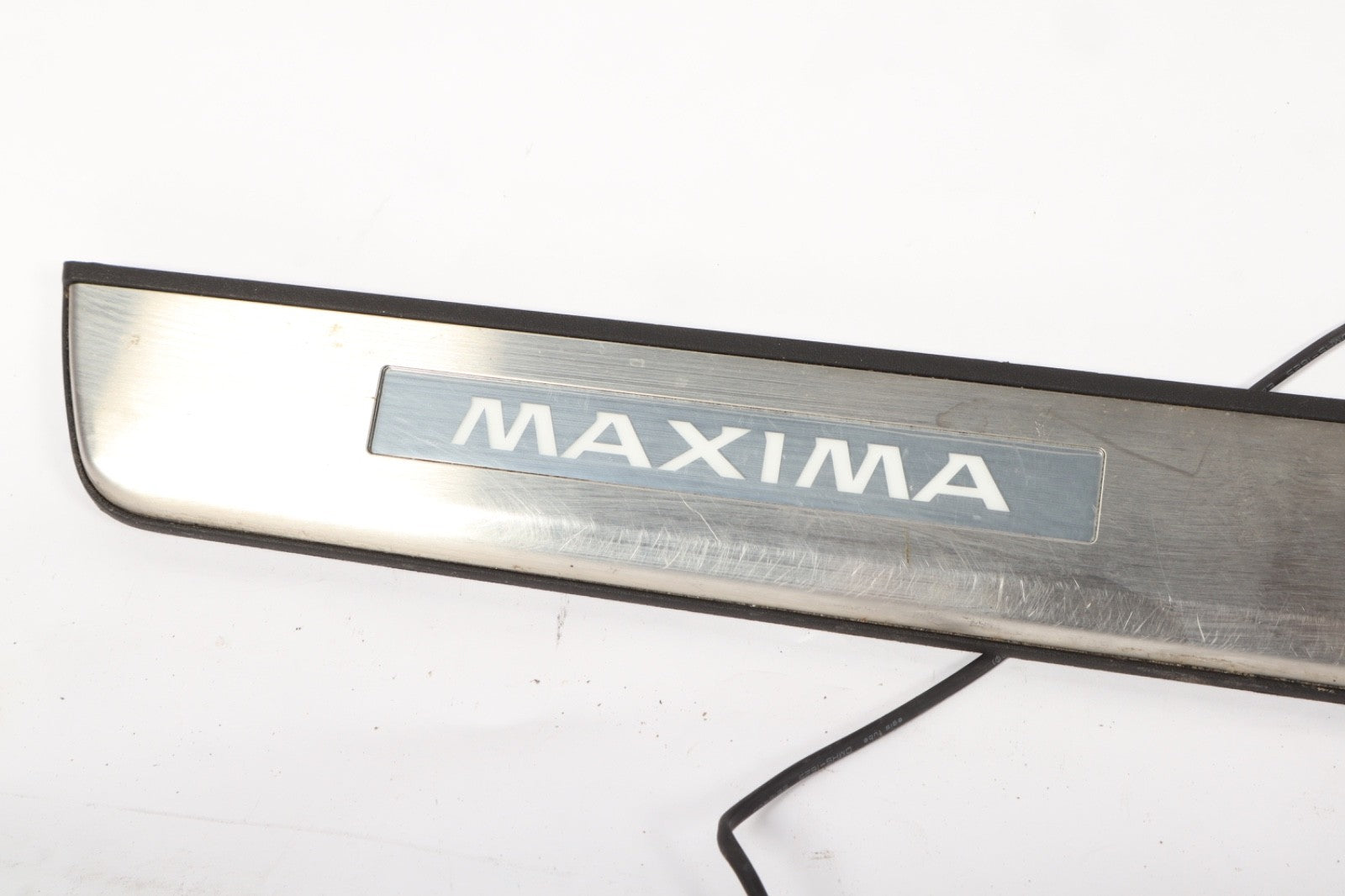 2016-2022 NISSAN MAXIMA FRONT RIGHT  ILLUMINATED KICK PLATE TRIM PIECE OEM