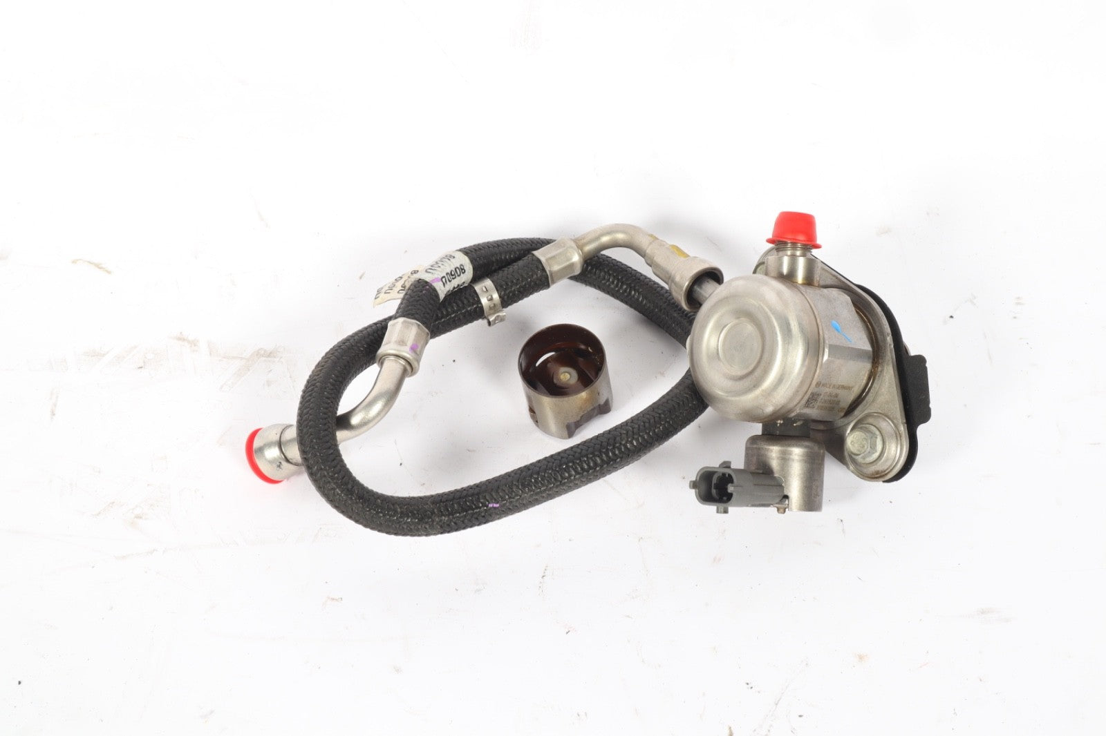 2016-2019  Buick Cascada 1.6L High Pressure Fuel Pump Assembly 55585049