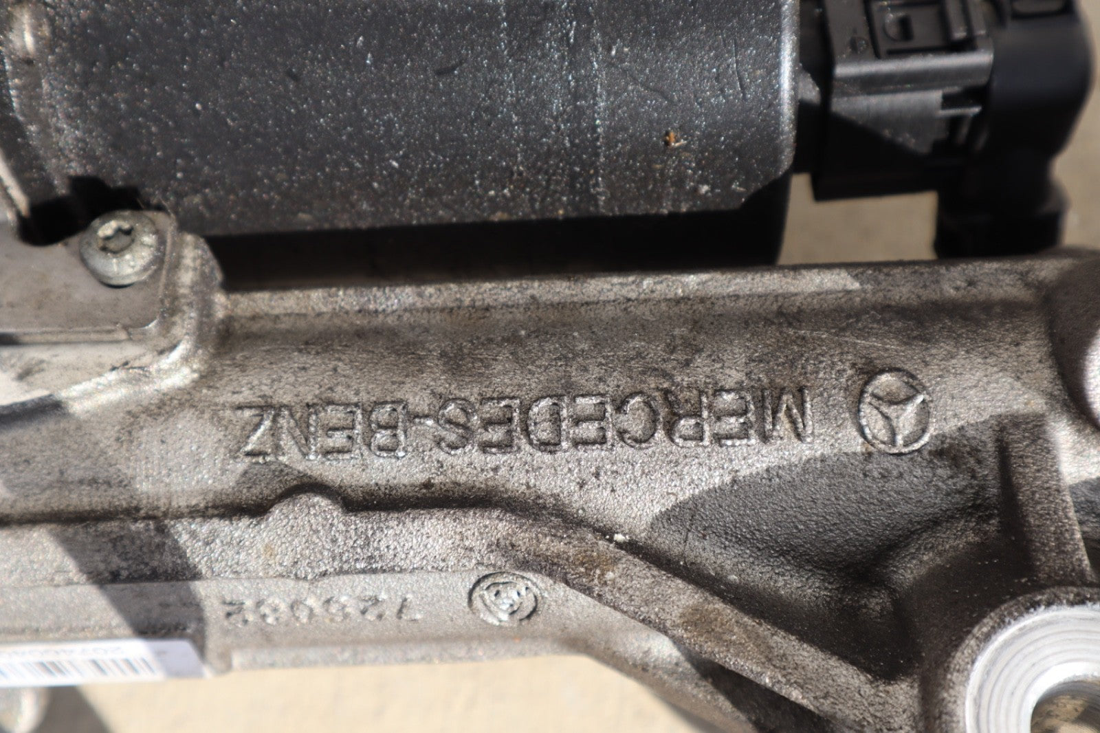 10-13 Mercedes W207 E550 E350 Power Steering Rack and Pinion OEM