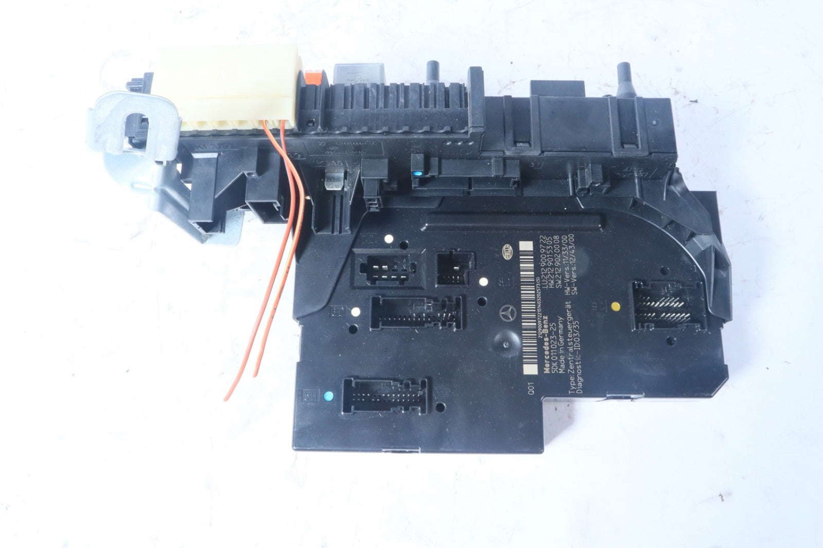 10-18 Mercedes W212 E350 E400 Rear SAM Fuse Box Relay Control 2129001406 OEM