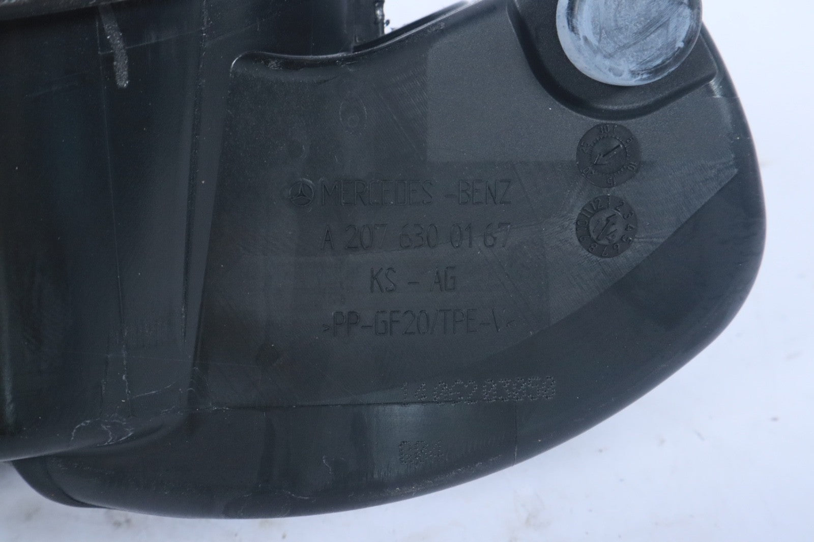 2010 - 2017 MERCEDES-BENZ E350 COUPE CONVERTIBLE FUEL GAS TANK LID COVER OEM