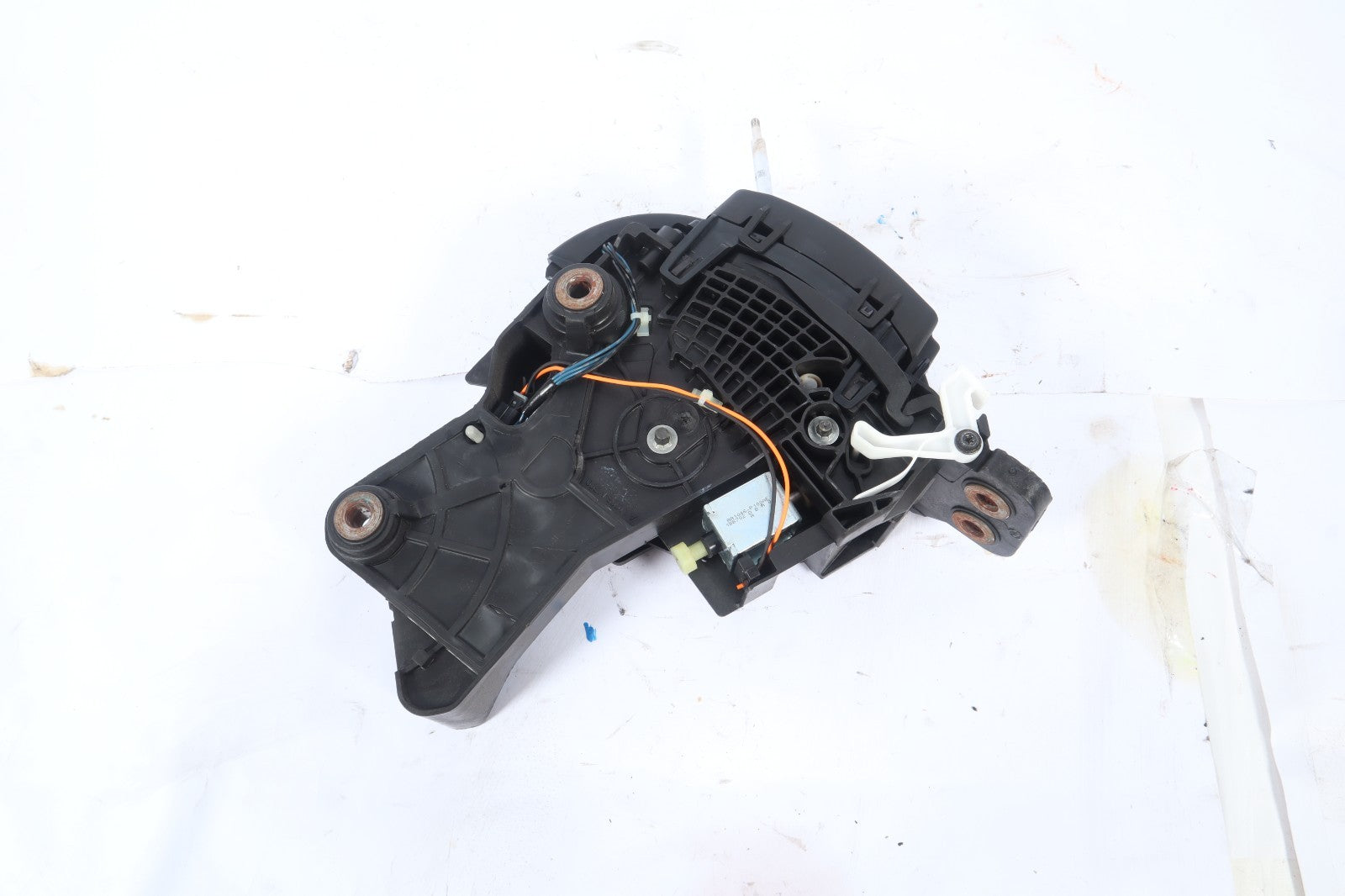 2011-2017 DODGE GRAND CARAVAN AT FLOOR GEAR SHIFTER SELECTOR OEM P1UC34DX9AF