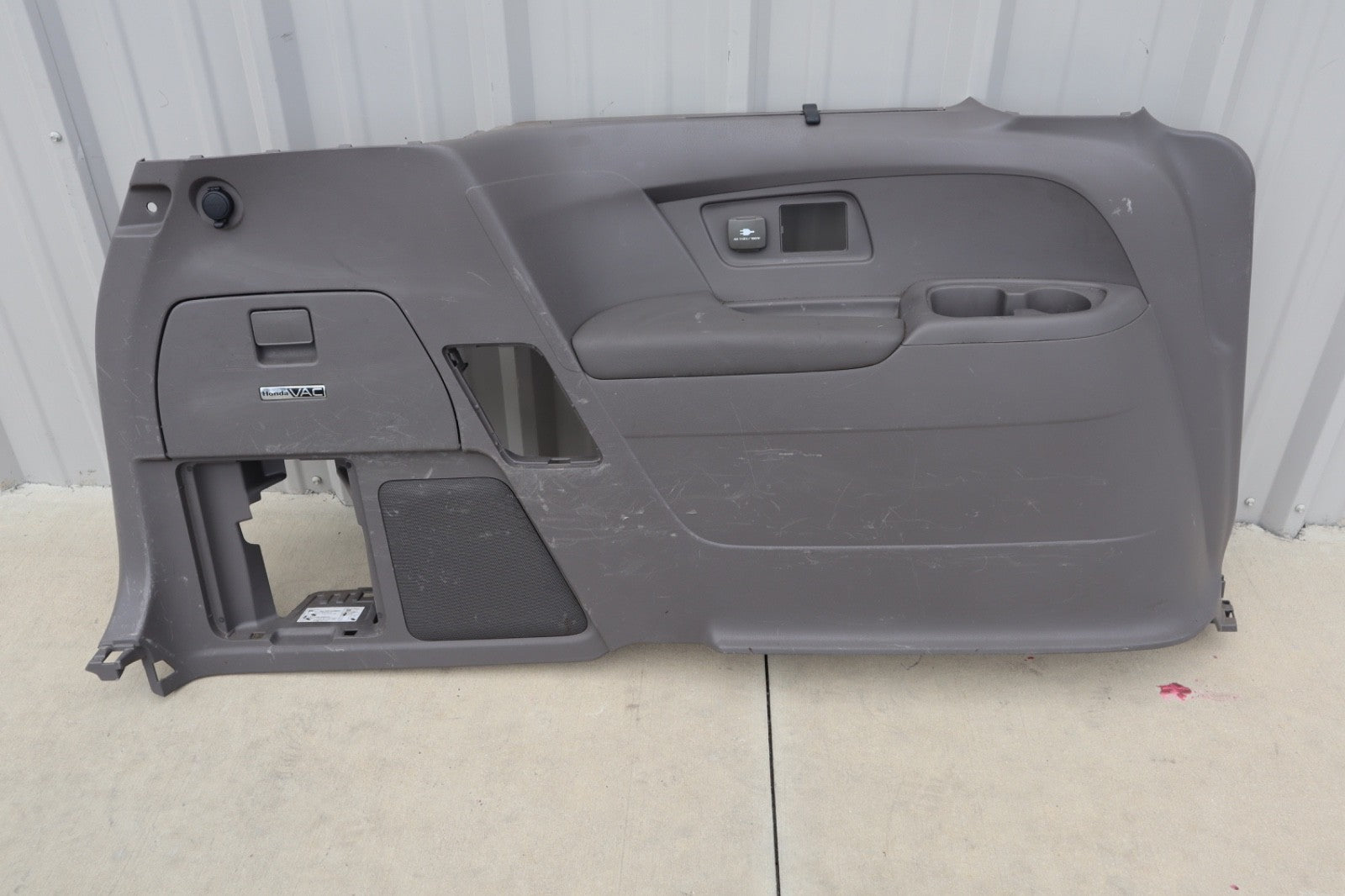 2014-2017 HONDA ODYSSEY ELITE TRUNK REAR LEFT SIDE QUARTER PANEL TRIM COVER OEM