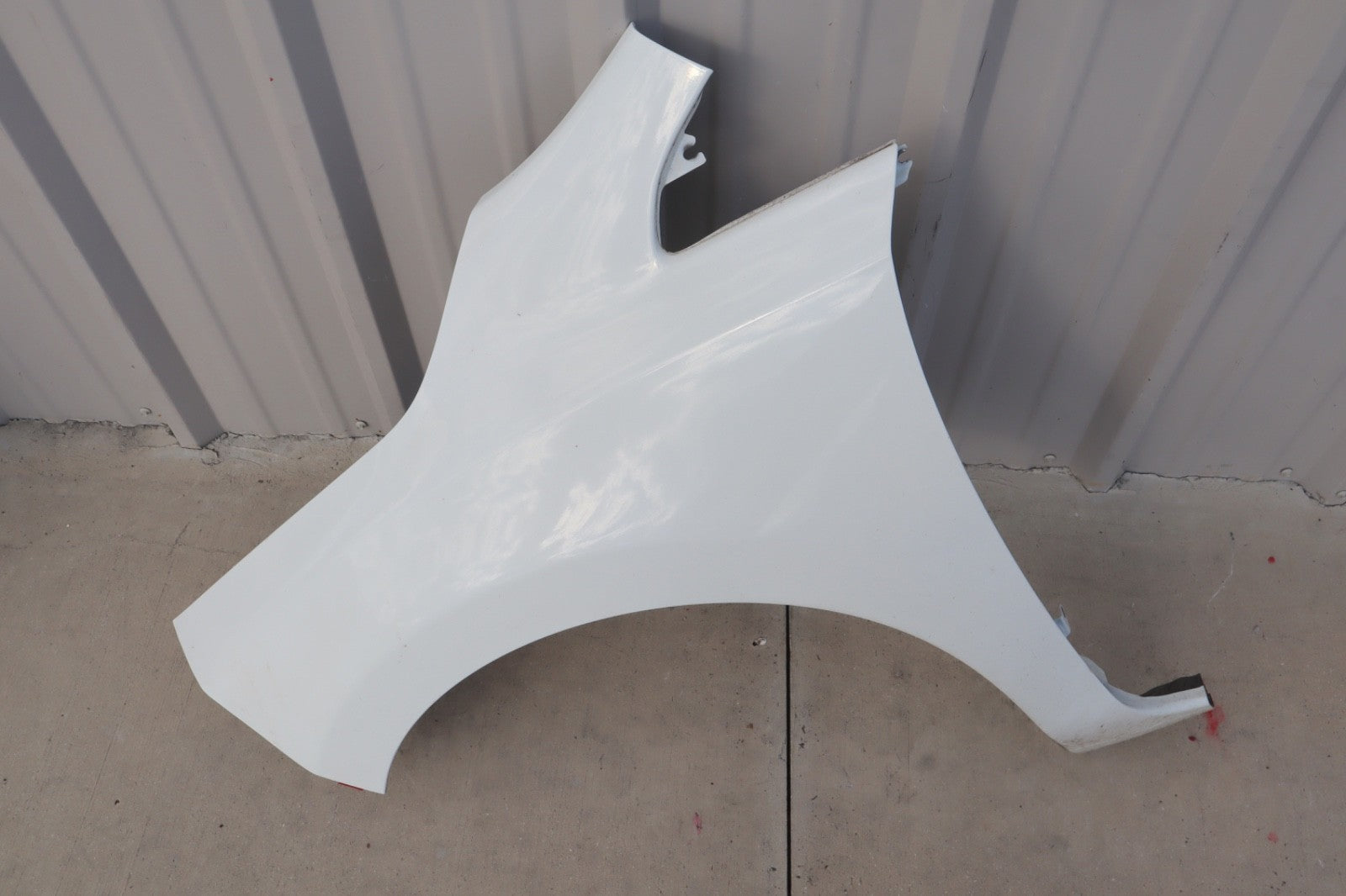 2013-2017 NISSAN LEAF DRIVER LEFT FRONT FENDER OEM