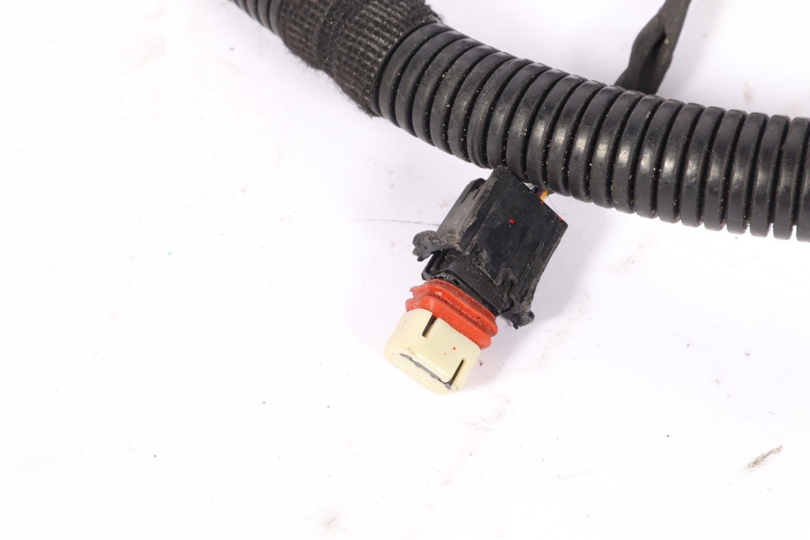 2016-19 Buick Cascada Front Bumper Wiring Harness Parking HAS DamageOEM 39036049