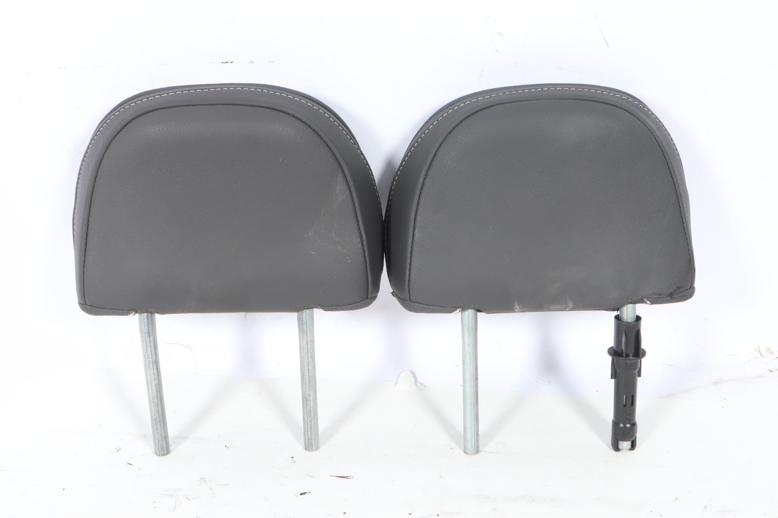 2006-2013 VOLVO C70  REAR LEFT RIGHT  BACK SEAT HEADREST OEM