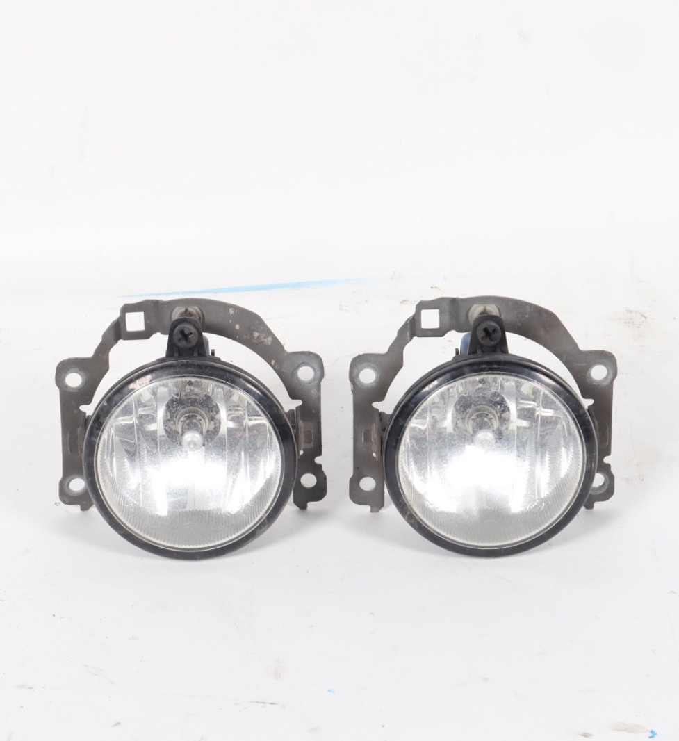 2010-2015 Mitsubishi Outlander Front Left & Right Side Fog Light Assembly OEM