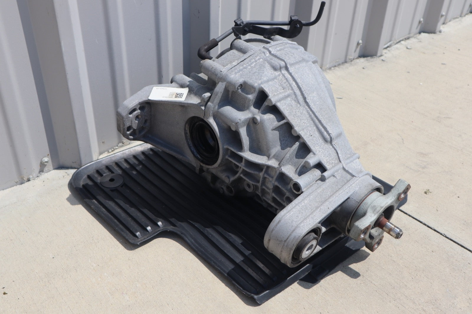 2017-2023 Alfa Romeo Giulia Stelvio Rear Diff Differential Axle Carrier OEM