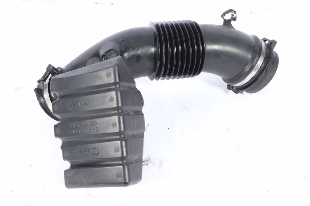 2009-2012 AUDI Q5  INTAKE THROTTLE  BODY HOSE 06E129629J OEM