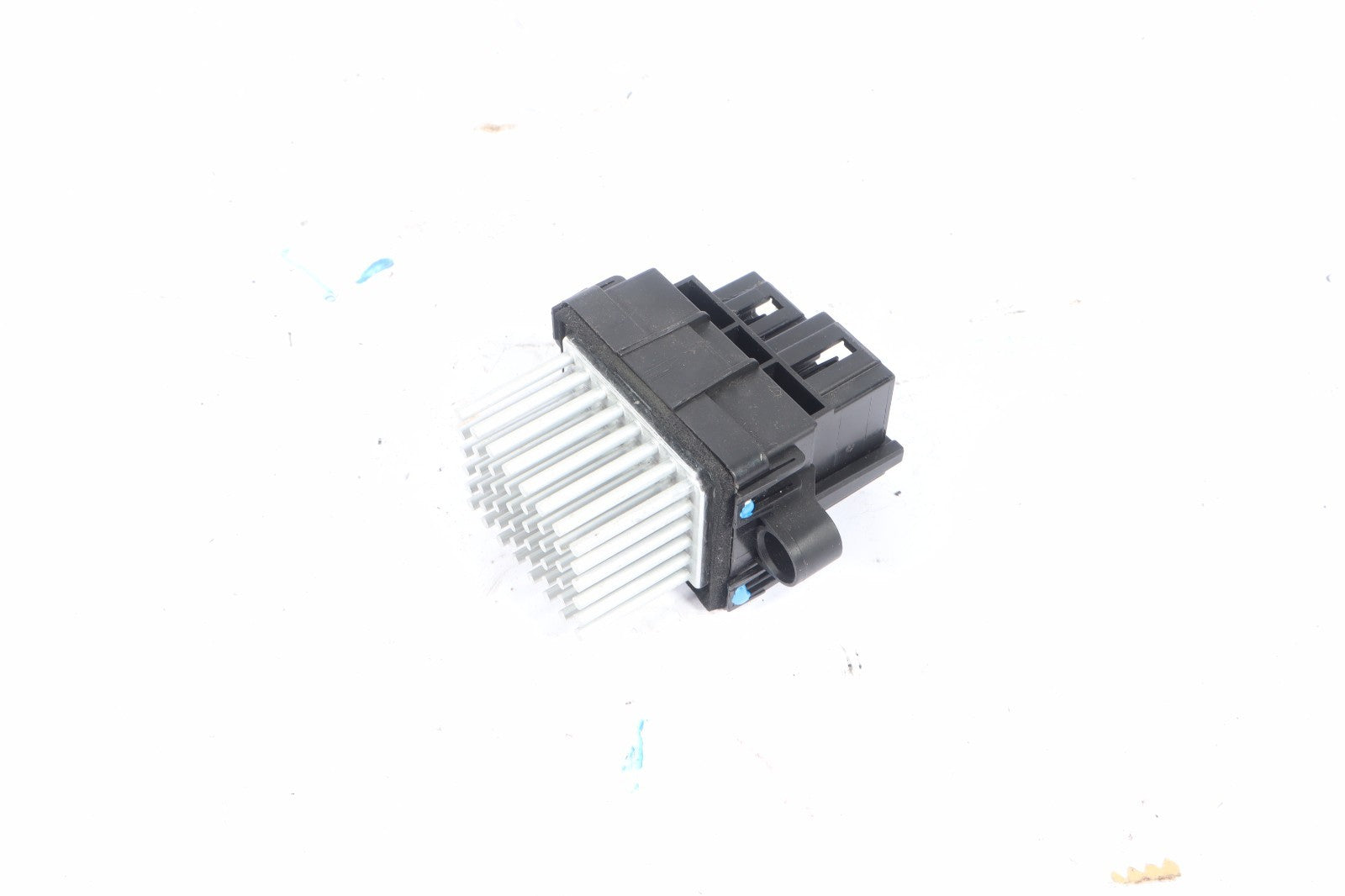 2016-2019 BUICK CASCADA A/C HEATER FAN BLOWER MOTOR RESISTOR OEM 13598091