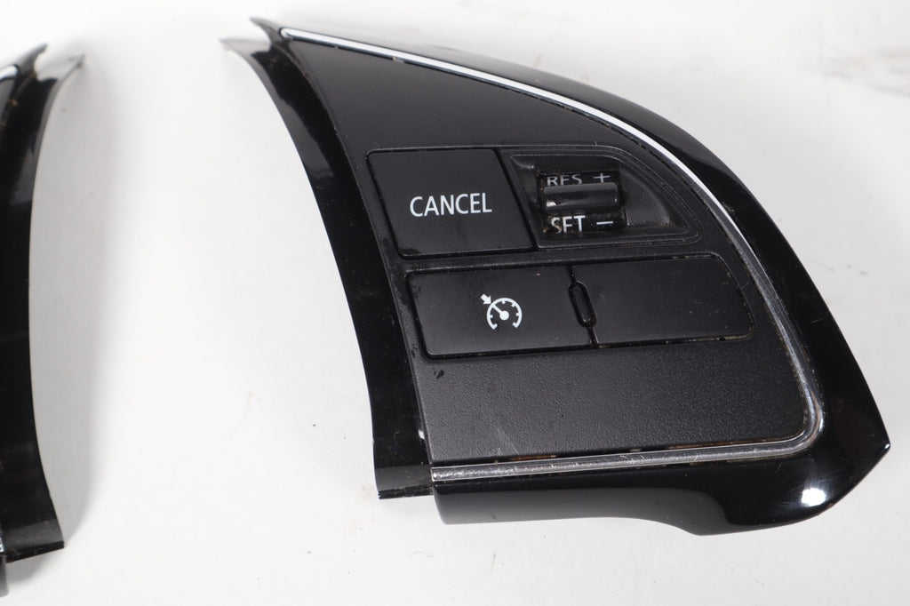 2017-2024 MITSUBISHI OUTLANDER STEERING WHEEL SIDE CRUISE CONTROL SWITCH SET OEM