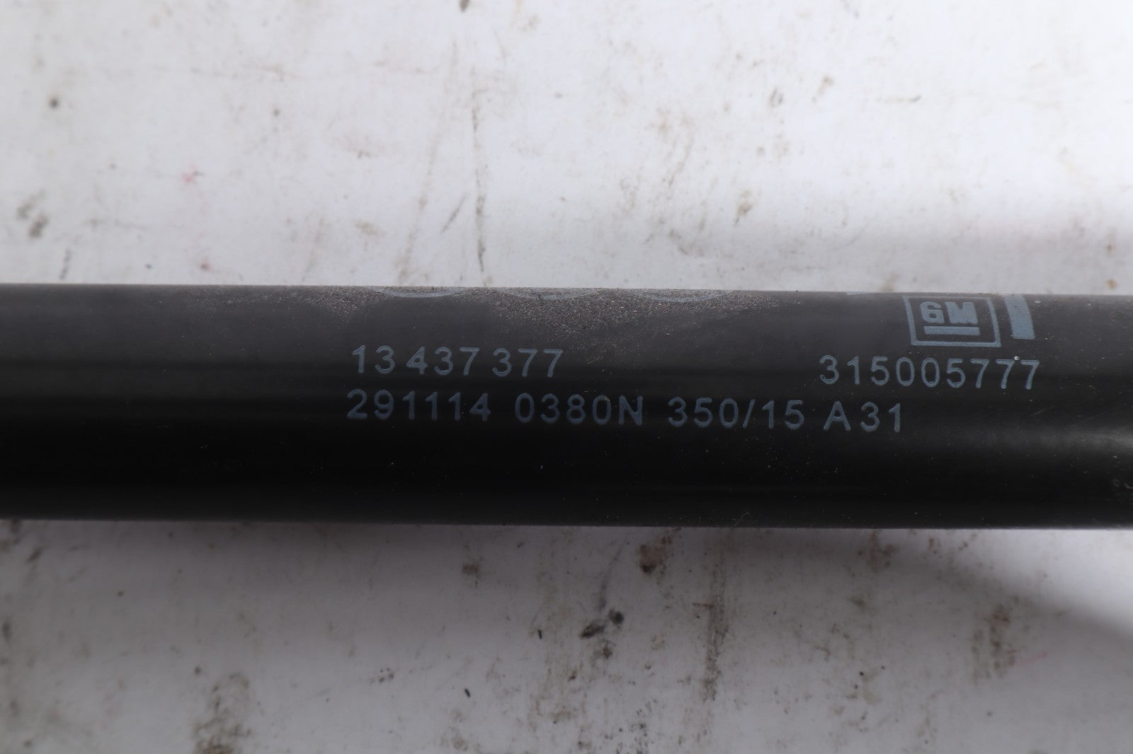 2016–2019 BUICK CASCADA REAR TRUNK LID HINDGE STRUT LEFT OEM 13437377