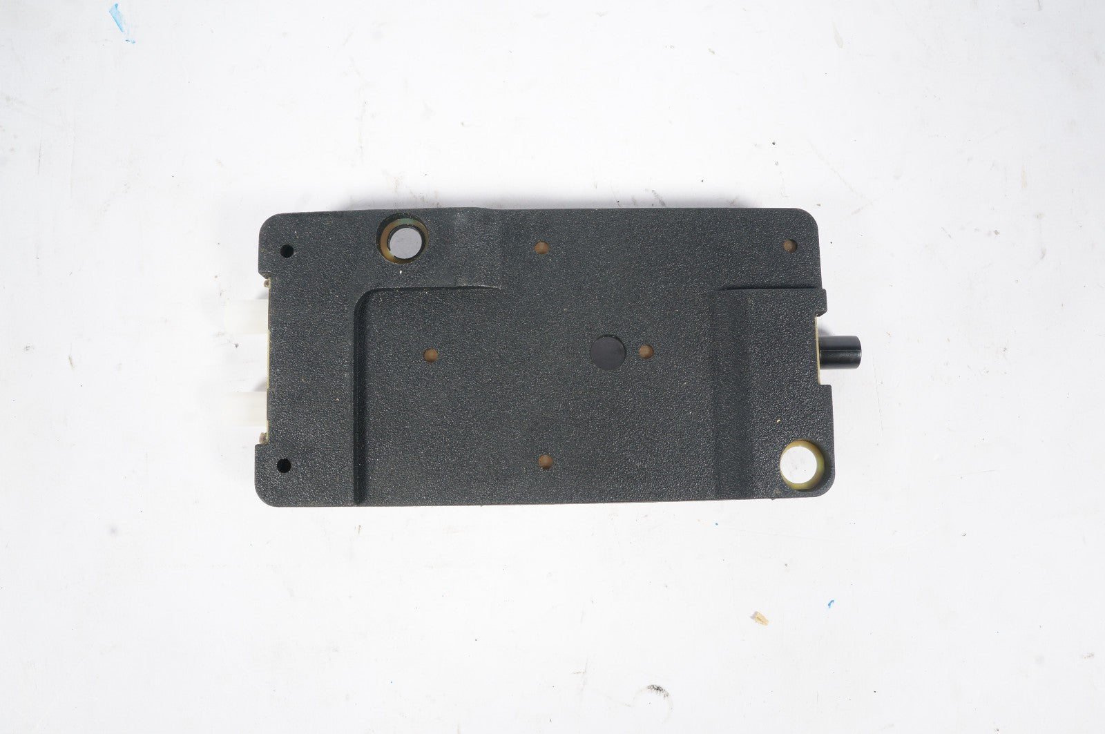 03-11 Mercedes W209 CLK55 AMG CLS550 Antenna Amplifier Booster 2118208689 OEM