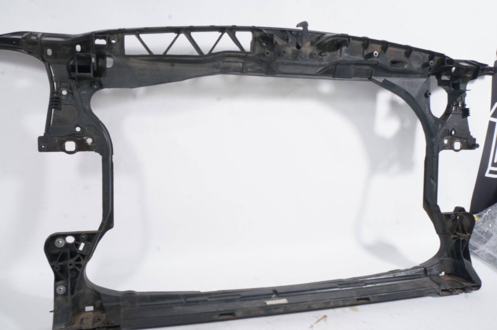 2012-2014 2016-2018 AUDI A7 QUATTRO - Radiator / CORE Support 4G0805594