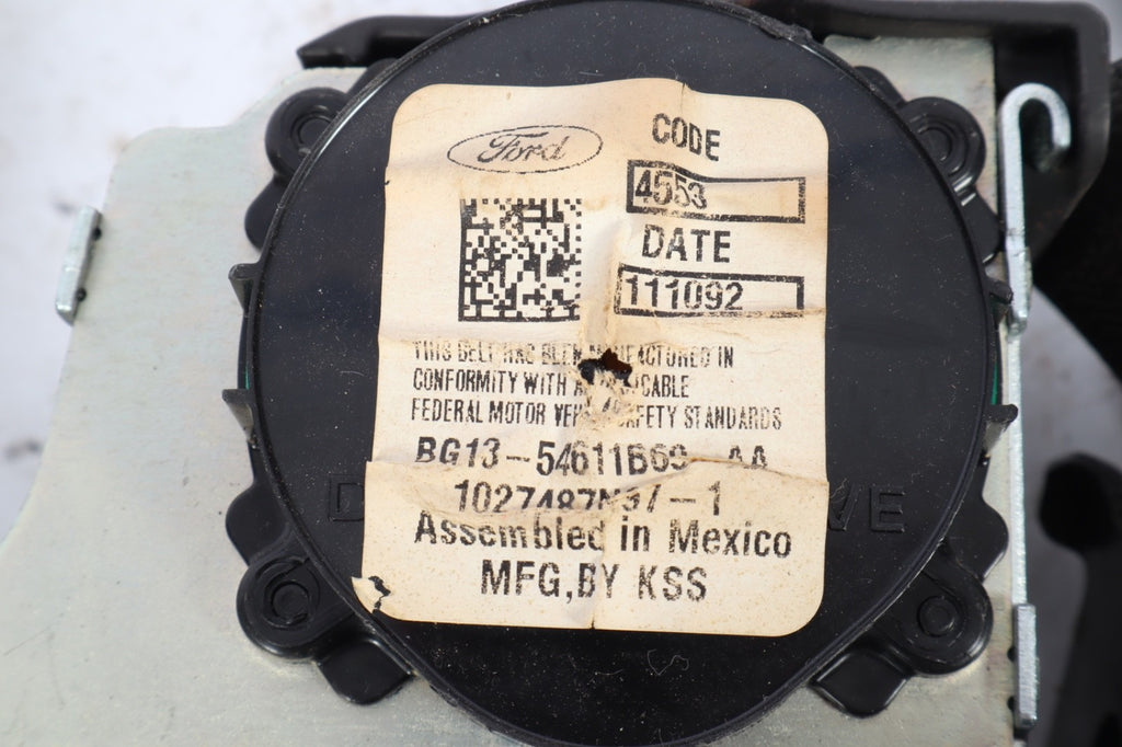 2010-2016 FORD TAURUS REAR LEFT AND RIGHT CENTER OEM