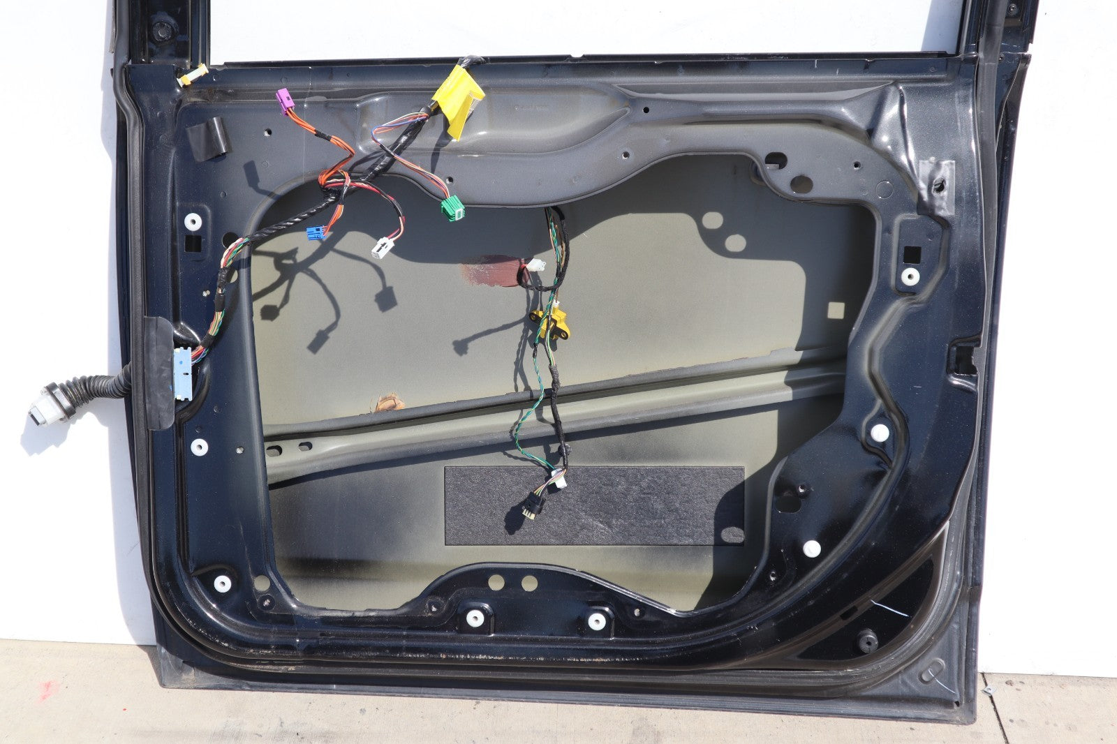 2011-2018 DODGE GRAND CARAVAN FRONT RIGHT PASSENGER DOOR OEM ONLY PICK UP!!!