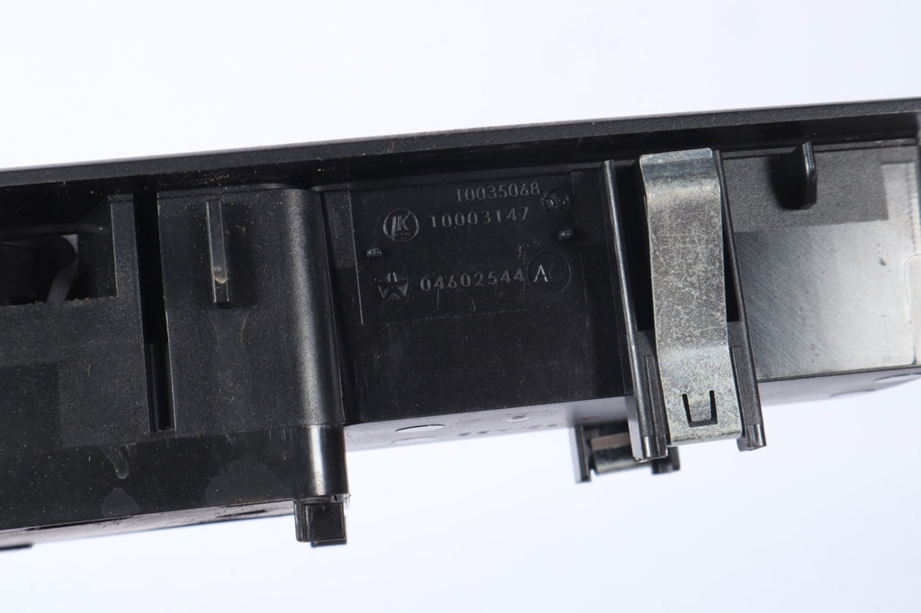 2008-2014 CHRYSLER TOWN & COUNTRY FRONT RIGHT DOOR WINDOW SWITCH OEM 04602544AG