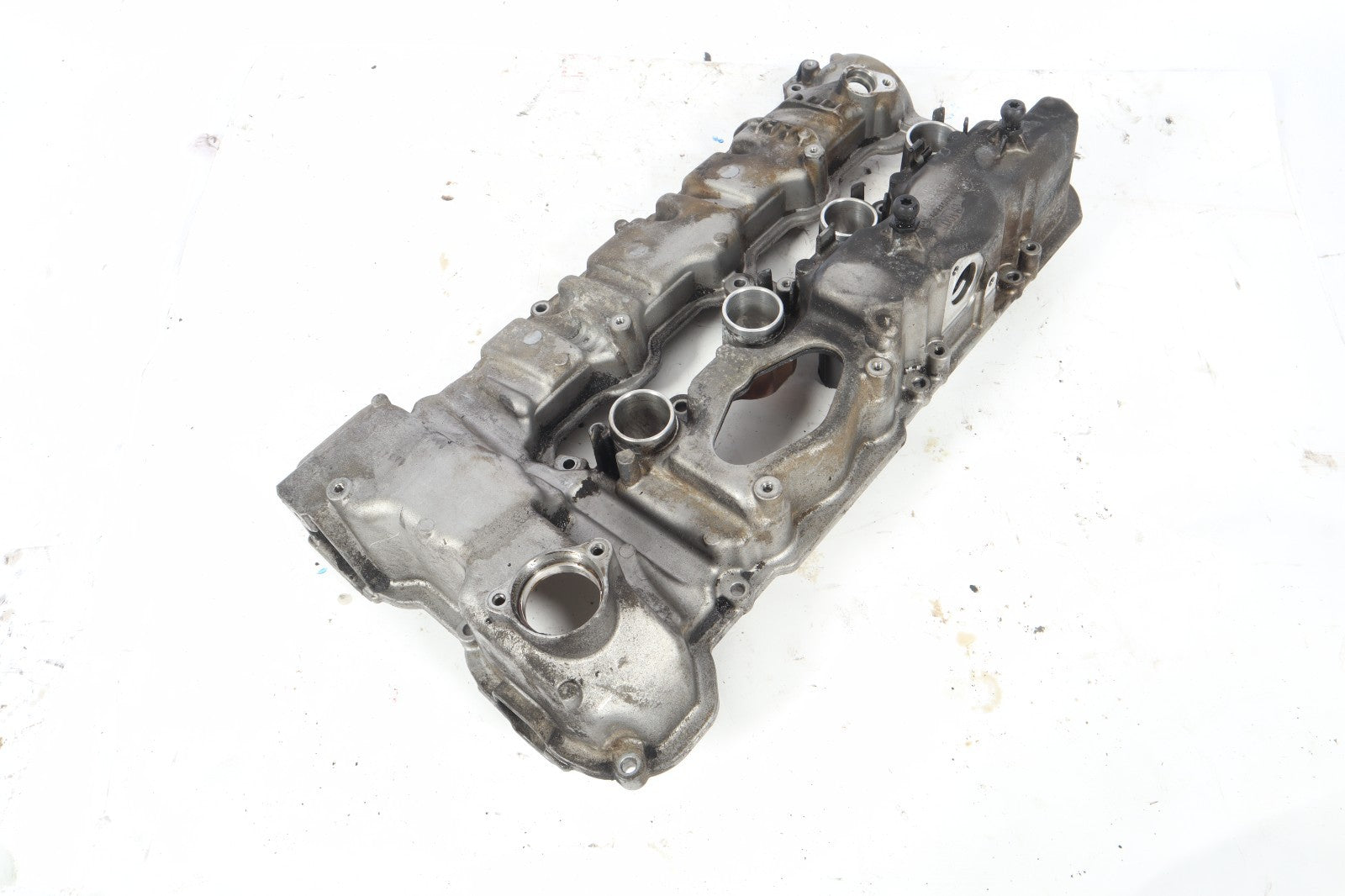 2008-2014 BMW X5 X6 E70 E71 E72 N63 4.4L ENGINE VALVE COVER RIGHT 7566283 OEM
