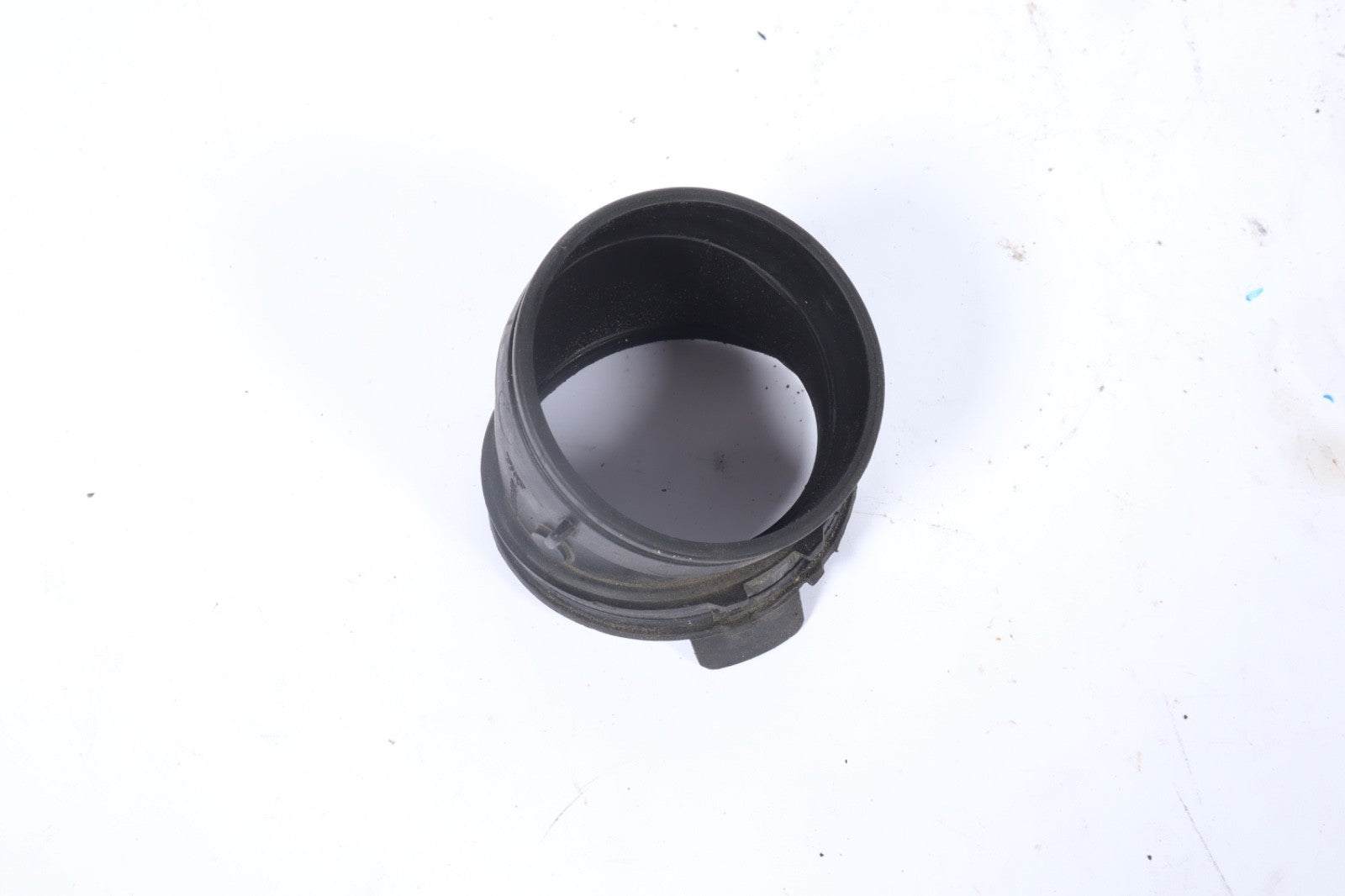 2007-2010 BMW X3 GENUINE ENGINE AIR INTAKE 13713422610 OEM