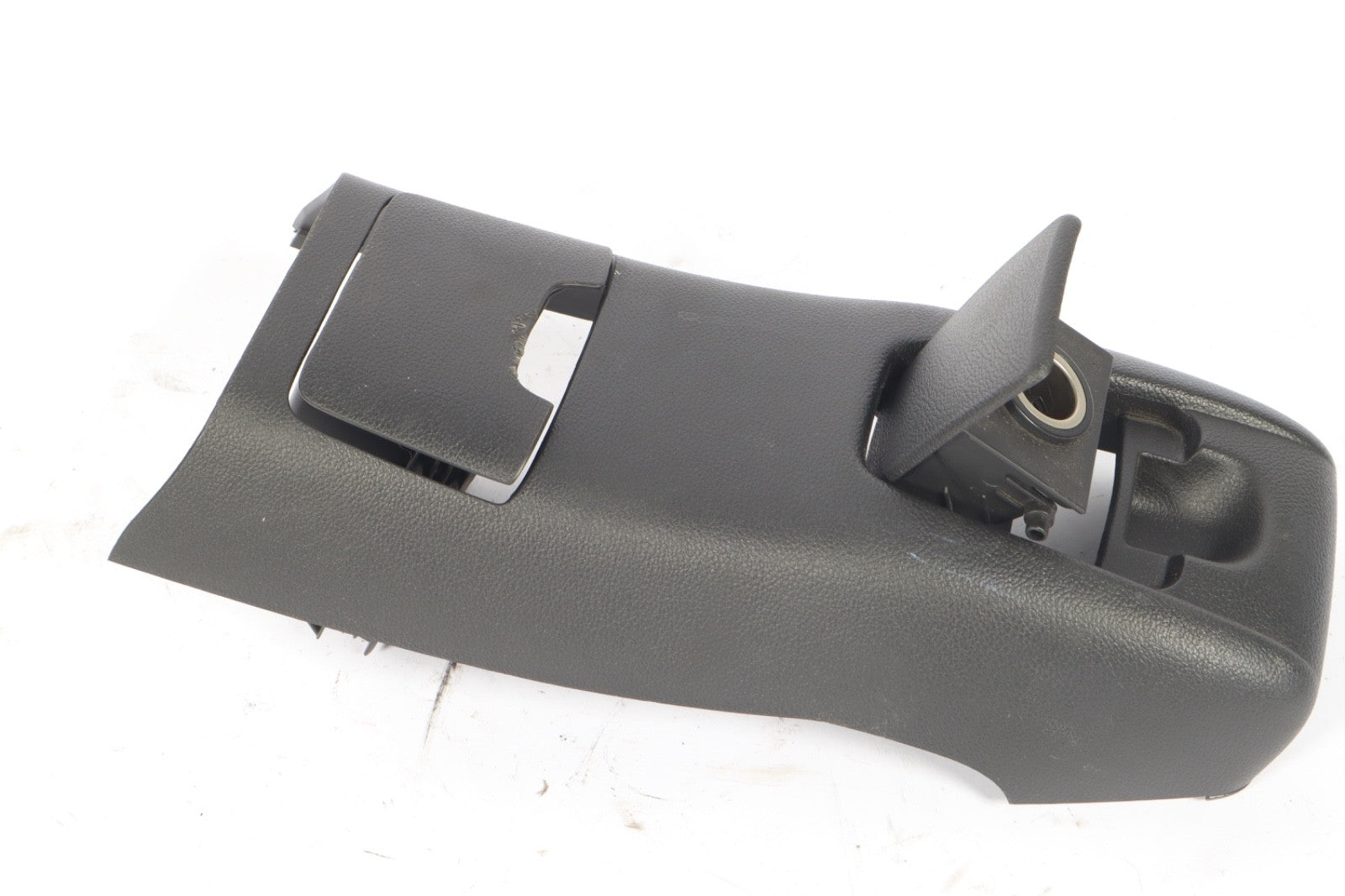 2016–2019 BUICK CASCADA REAR CENTER CONSOLE TRIM PANEL AMBIENT LIGHT OEM 1696528
