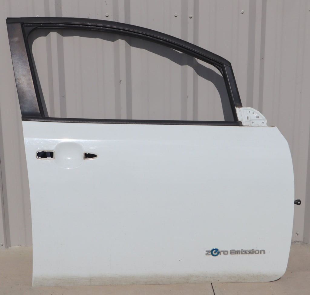 2013-2024 NISSAN LEAF Front Door Passenger Side Pearl Whtie Shell Only OEM
