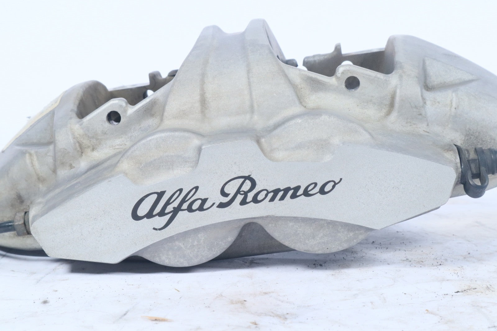 2018-2024 ALFA ROMEO STELVIO FRONT RIGHT BRAKE CALIPER OEM 20C29807