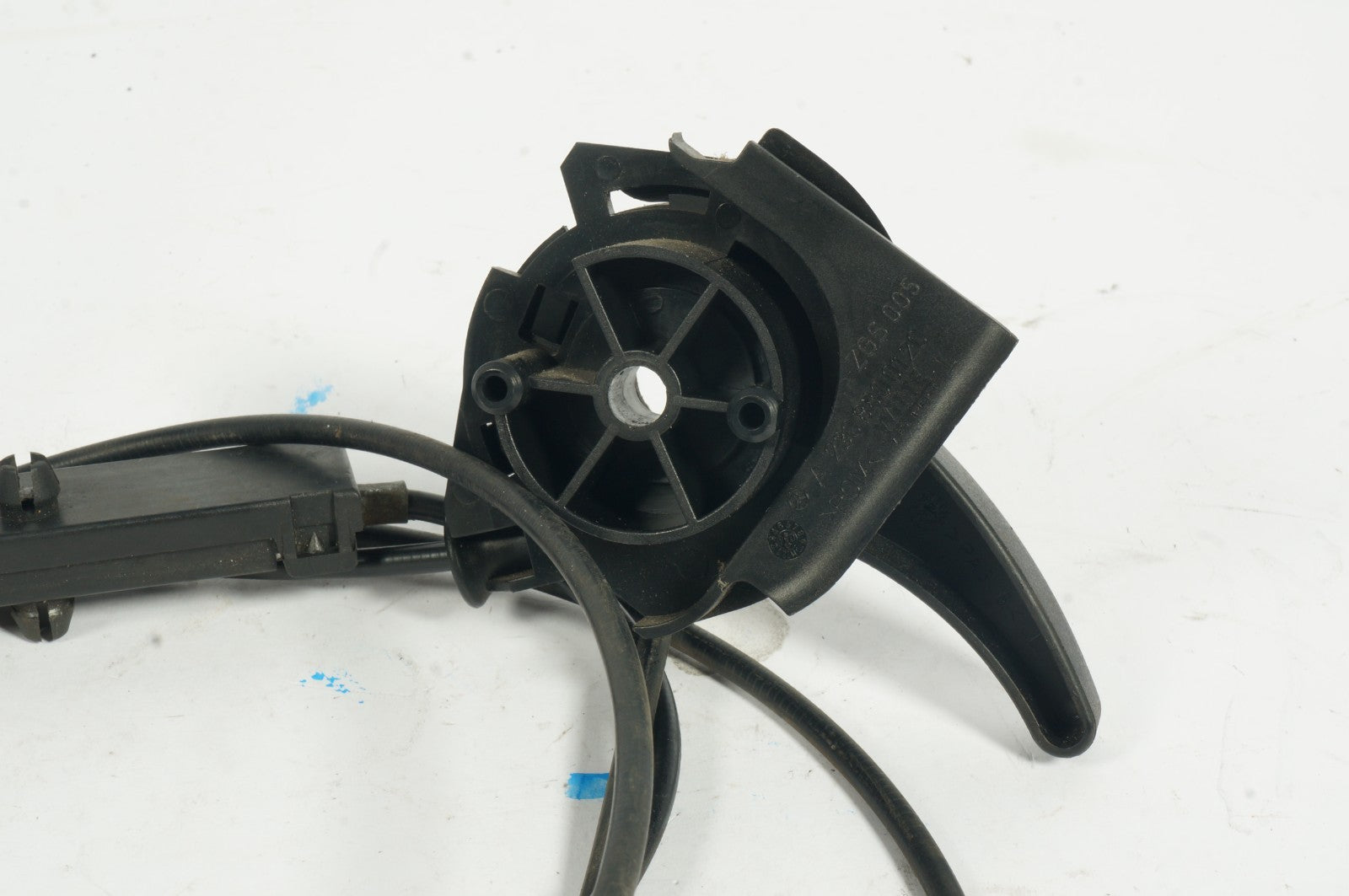 2004 - 2010 MERCEDES-BENZ SLK280 SLK350 HOOD RELEASE HANDLE WIRE A1718800059