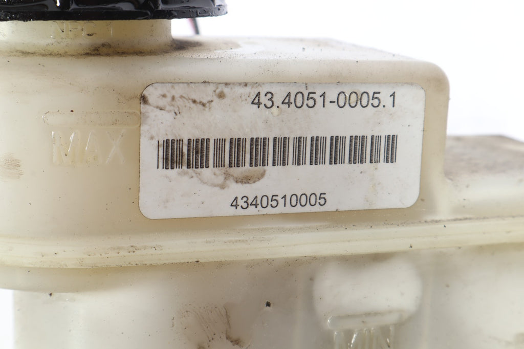 2005 NISSAN ARMADA POWER BRAKE BOOSTER MASTER VACUUM ASSEMBLY OEM 46007ZC01C