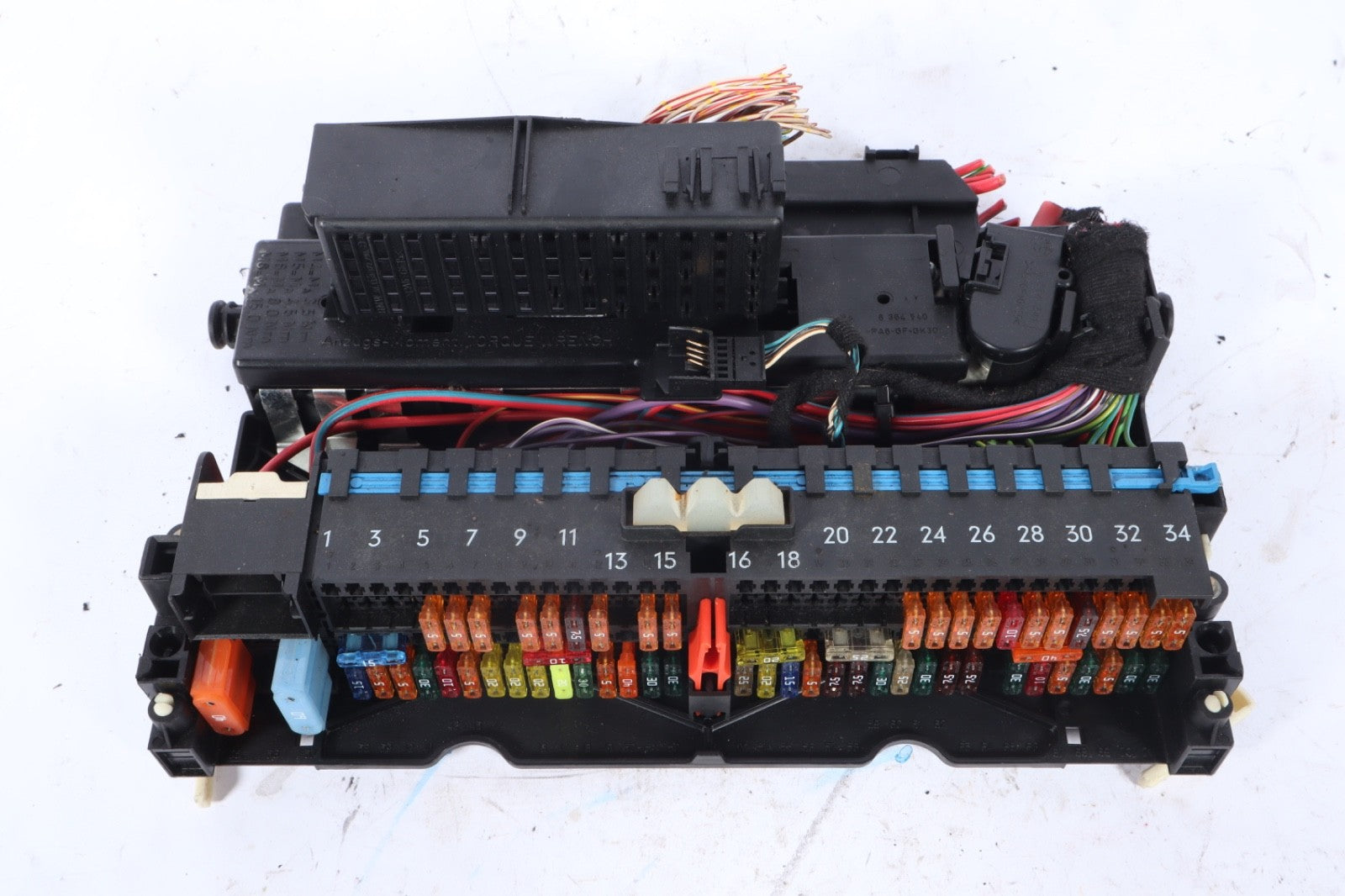 2004-2010 BMW X3 ENGINE FUSE RELAY BOX 8364540  OEM