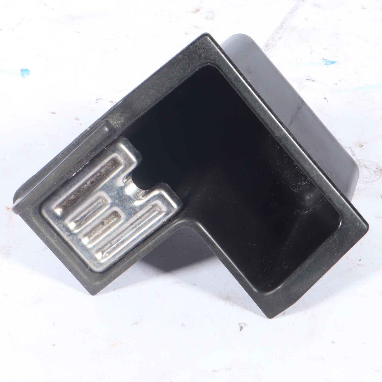 2006-2012 RANGE ROVER L322  FRONT ASHTRAY INSERT OEM