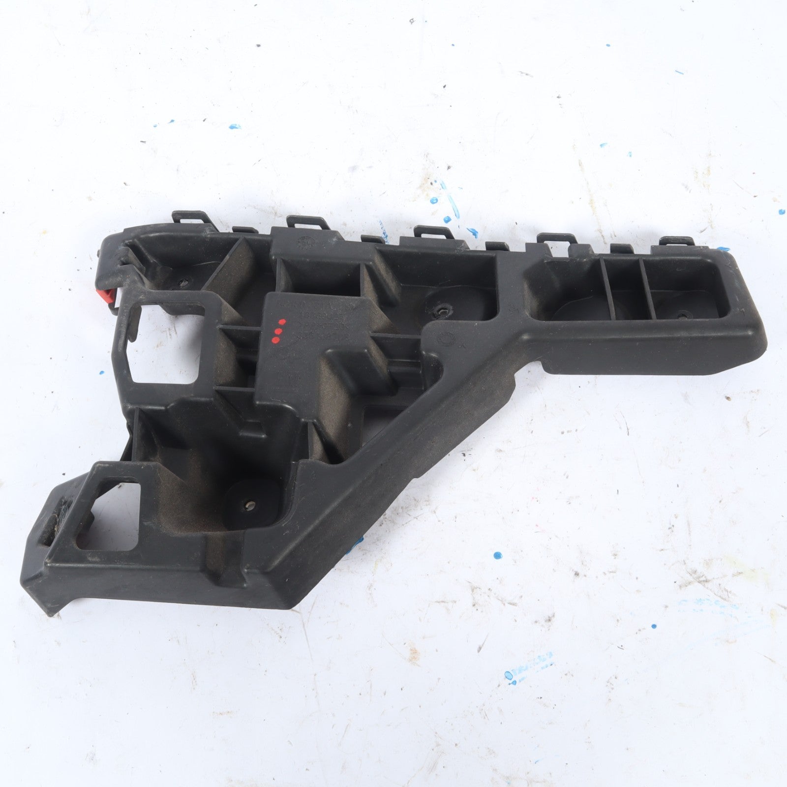2016–2019 BUICK CASCADA REAR LEFT BUMPER BRACKET GUIDE OEM 13369027