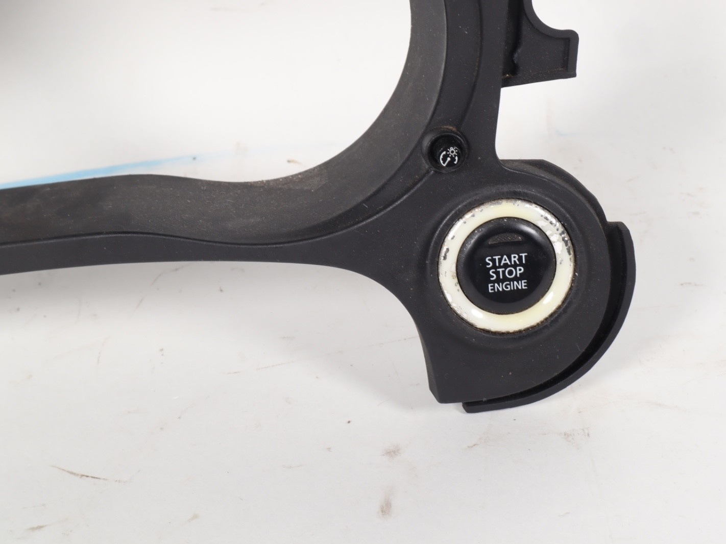 2014 - 2020 MITSUBISHI OUTLANDER SPEEDOMETER BEZEL IGNITION COVER 8060A168 OEM