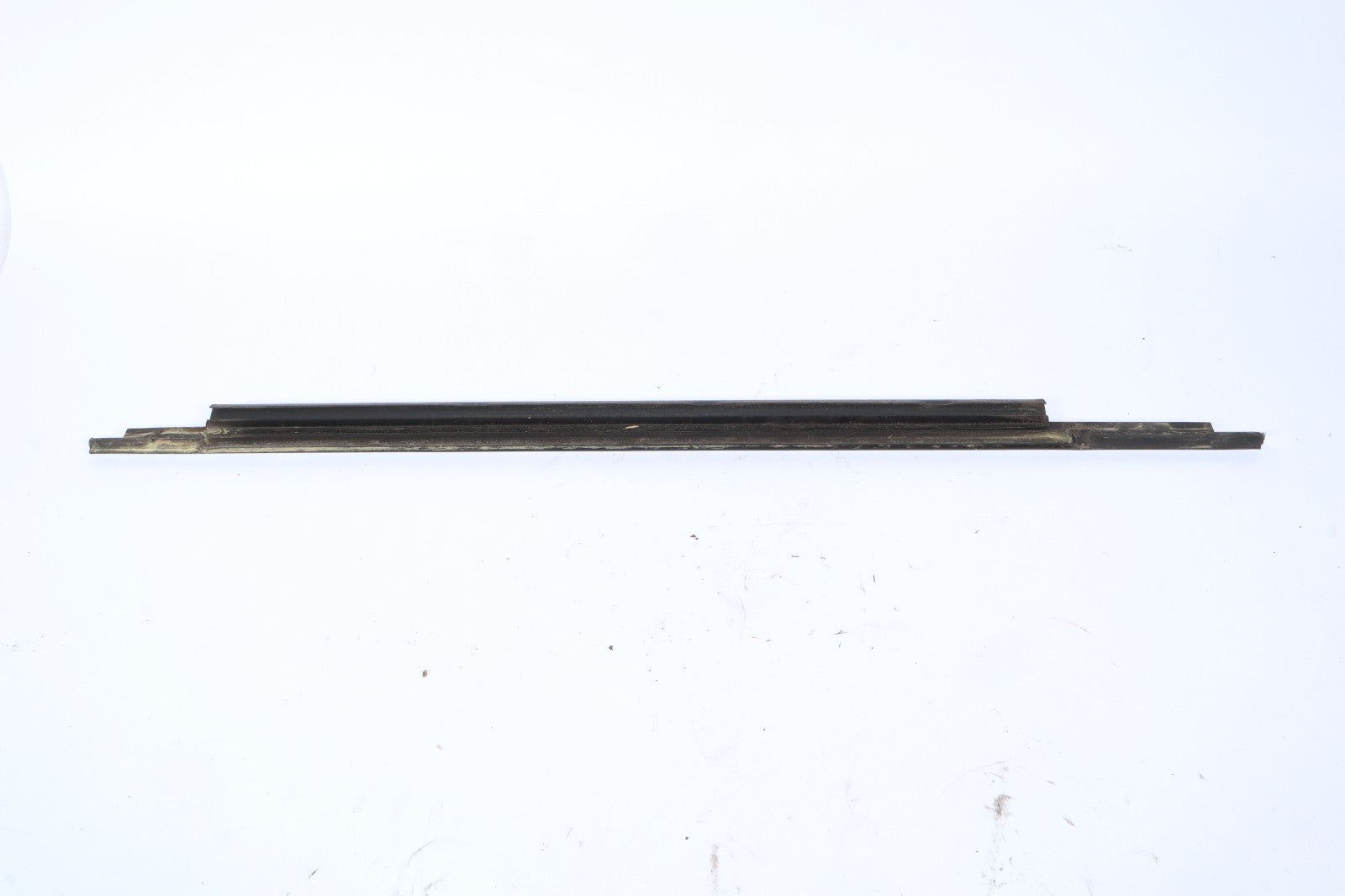 2009 - 2017 AUDI Q5 REAR LEFT  DOOR WINDOW  SLOT SEAT TRIM  OEM 8R0853763C