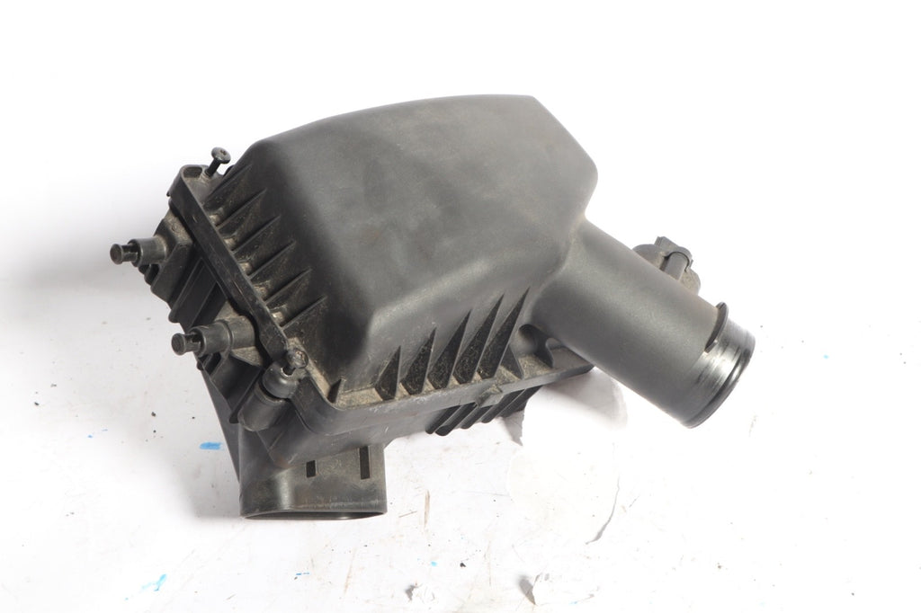 2011 - 2020 Dodge Charger 5.7L Air Cleaner Intake Filter Box Assembly OEM