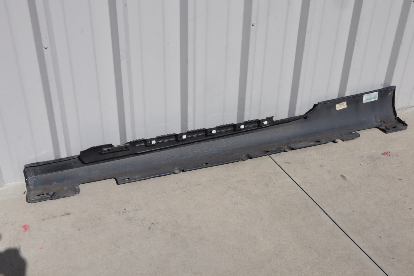 W207 10-17 Mercedes E350 Class Coupe Front Right Side Skirt Molding Gray OEM
