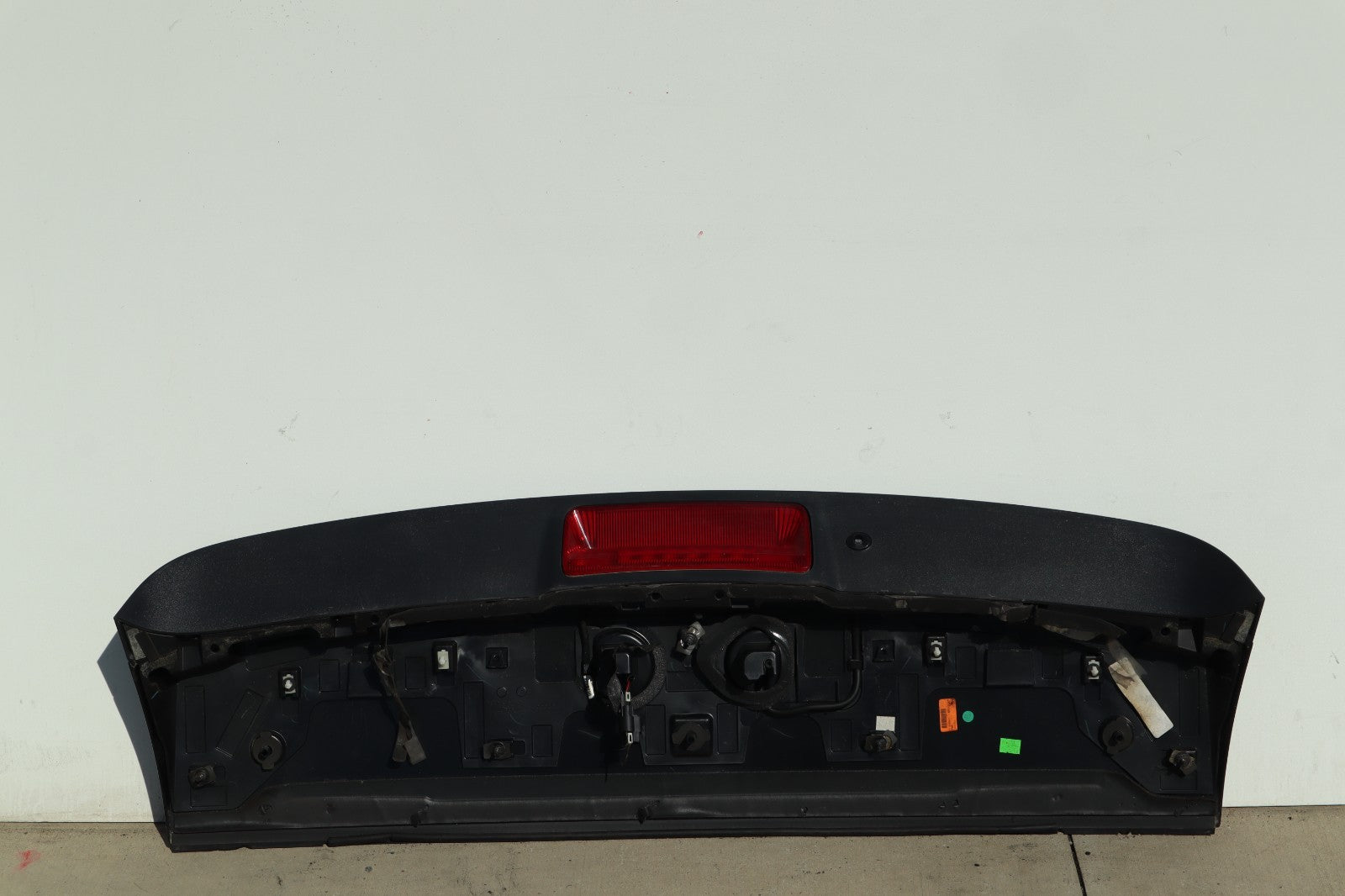 2011-2014 FORD EDGE TRUNK SPOILER WING 3RD BRAKE LIGHT OEM