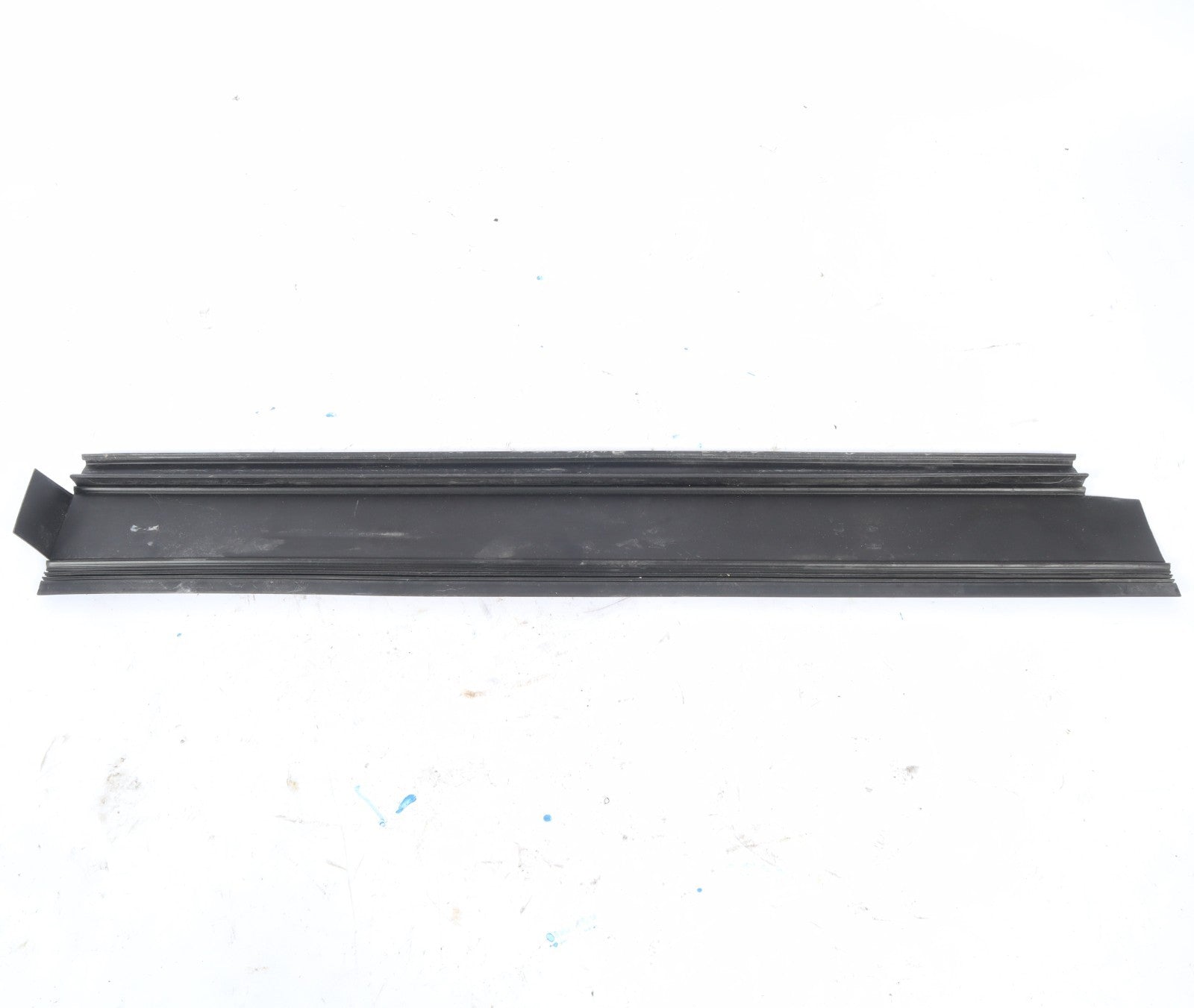 2016-2019 BUICK CASCADA RADIATOR-UPPER SEAL 13394456 OEM
