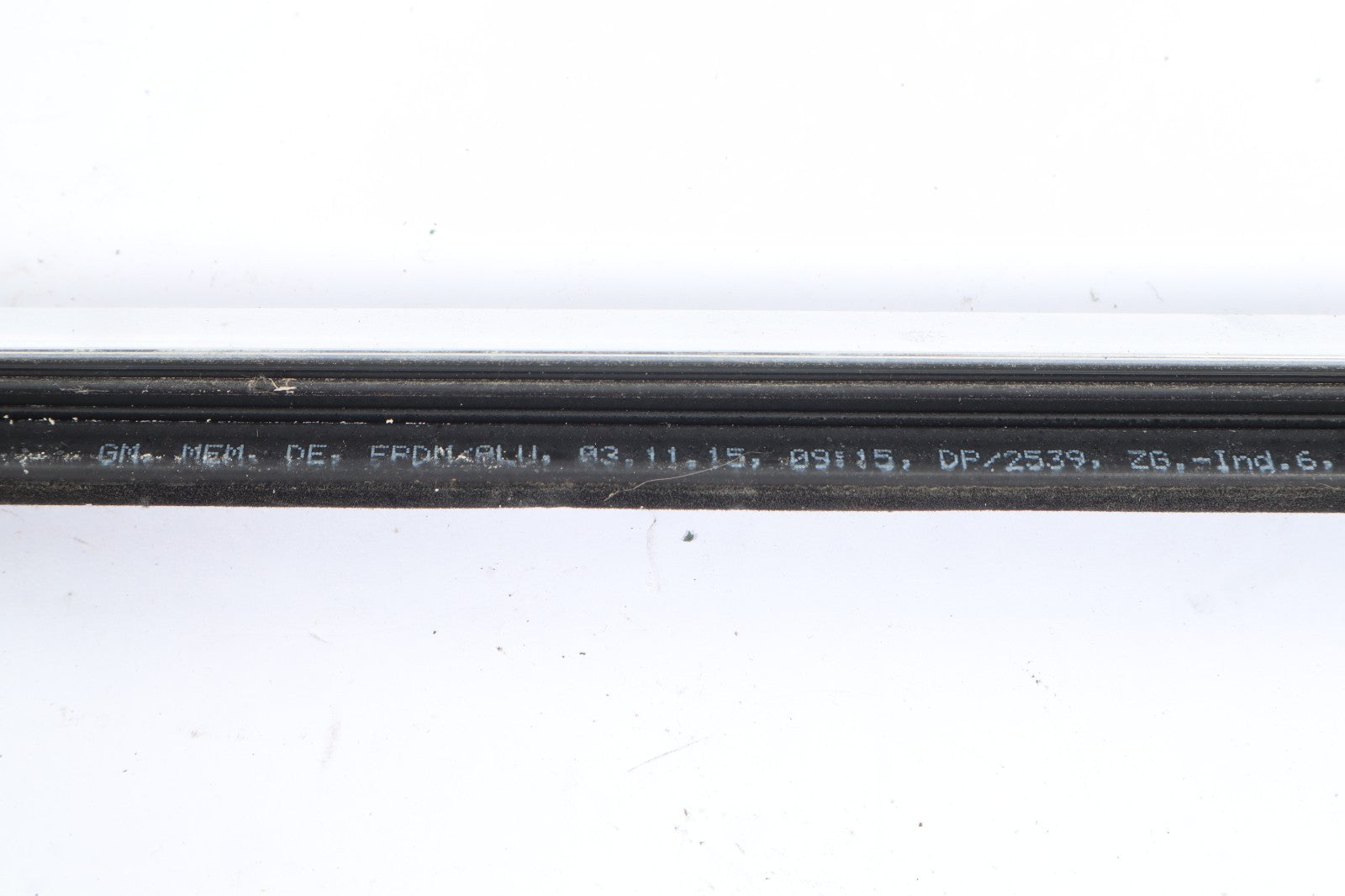 2016–2019 BUICK CASCADA RIGHT LEFT QUARTER WINDOW BELT MOLDING TRIM OEM