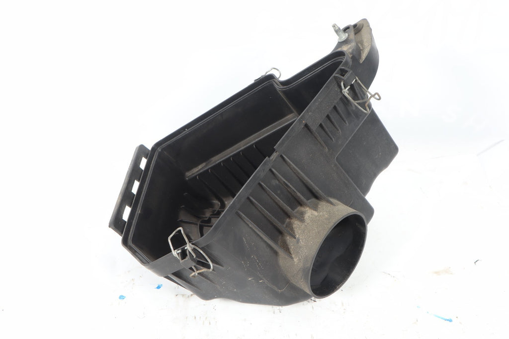 2011-2020 DODGE GRAND CARAVAN AIR CLEANER FILTER BOX ASSEMBLY OEM
