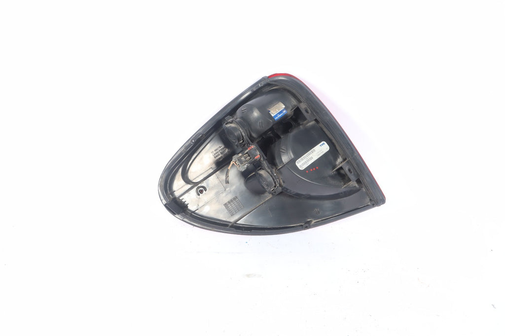 2001-2003 DODGE CARAVAN REAR RIGHT TAIL LIGHT SIDE OEM